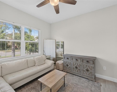 5504 Title Row Drive - Photo Thumbnail 16