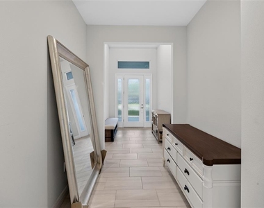 5504 Title Row Drive - Photo Thumbnail 8