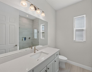 5504 Title Row Drive - Photo Thumbnail 17