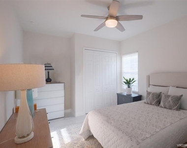 5504 Title Row Drive - Photo Thumbnail 23