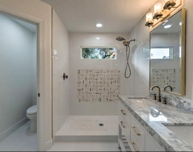 1832 Worrington Street - Photo Thumbnail 7