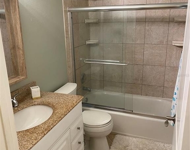 1832 Worrington Street - Photo Thumbnail 11