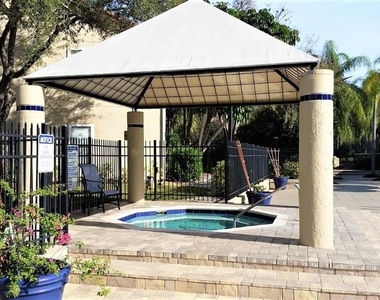 4009 Crockers Lake Boulevard - Photo Thumbnail 14