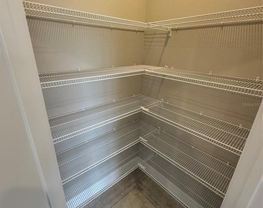 2307 Zuyder Terrace - Photo Thumbnail 5