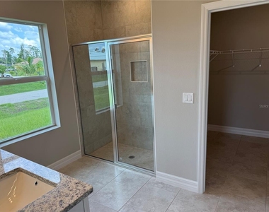 2307 Zuyder Terrace - Photo Thumbnail 8