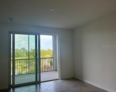 17570 Opal Sand Drive - Photo Thumbnail 6