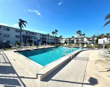2047 Canal Drive - Photo Thumbnail 19