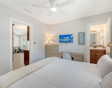 1302 Mango Avenue - Photo Thumbnail 24