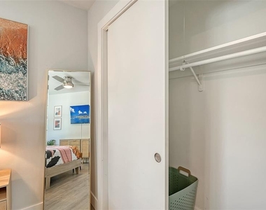 1302 Mango Avenue - Photo Thumbnail 32