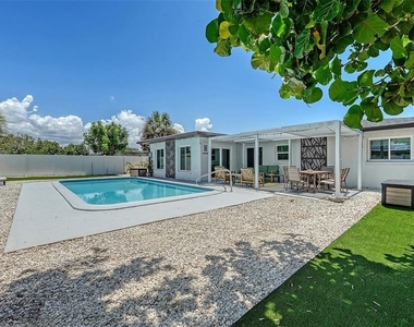 1302 Mango Avenue - Photo Thumbnail 47
