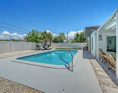 1302 Mango Avenue - Photo Thumbnail 54