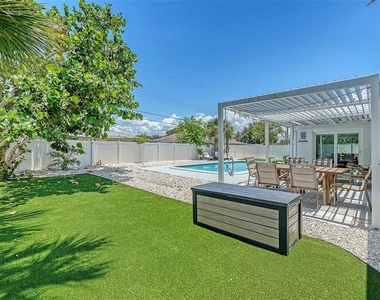 1302 Mango Avenue - Photo Thumbnail 45