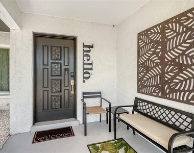 1302 Mango Avenue - Photo Thumbnail 5