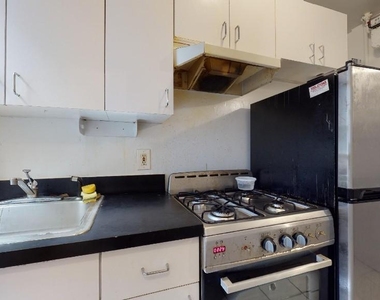 1427 York Avenue Apartment 2C - Photo Thumbnail 2