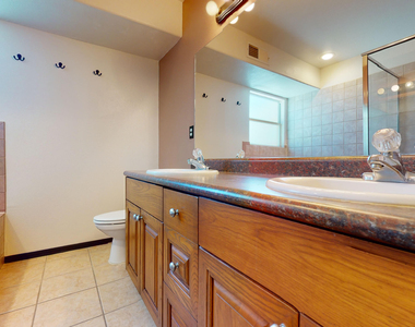 6256 Escondido Drive - Photo Thumbnail 19