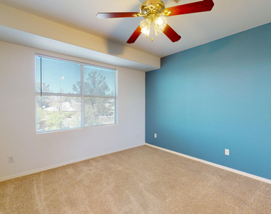 6256 Escondido Drive - Photo Thumbnail 23
