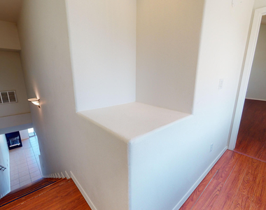 6256 Escondido Drive - Photo Thumbnail 17