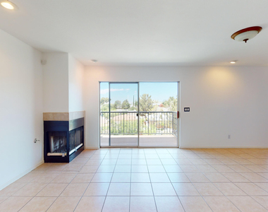 6256 Escondido Drive - Photo Thumbnail 2