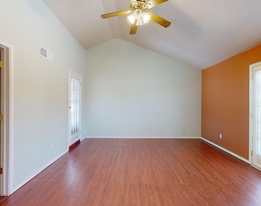6256 Escondido Drive - Photo Thumbnail 16