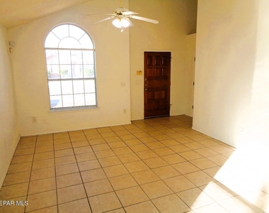 12529 Tierra Norte Road - Photo Thumbnail 3
