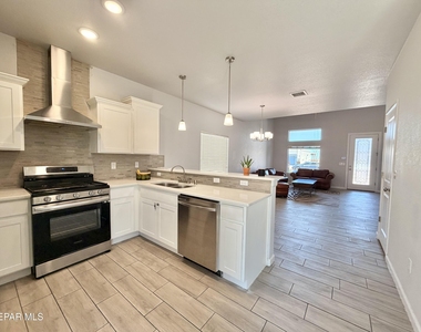 837 Magnolia Park Street - Photo Thumbnail 13