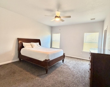 837 Magnolia Park Street - Photo Thumbnail 11