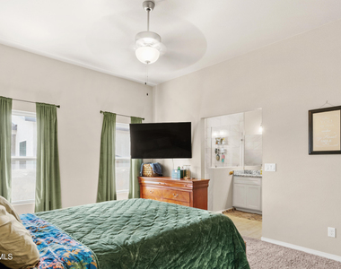 12061 Hidden Gardens Place - Photo Thumbnail 18