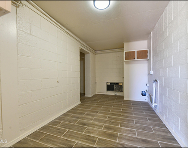 4800 N Stanton Street - Photo Thumbnail 18