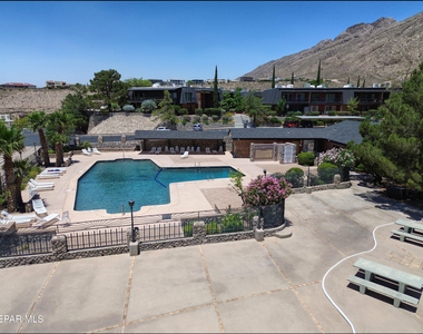 4800 N Stanton Street - Photo Thumbnail 73