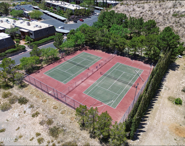 4800 N Stanton Street - Photo Thumbnail 77