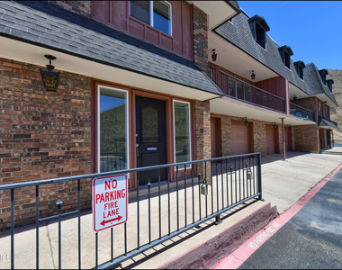 4800 N Stanton Street - Photo Thumbnail 15