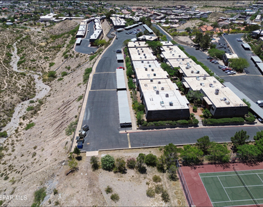 4800 N Stanton Street - Photo Thumbnail 68