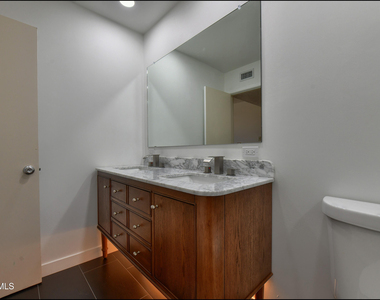 4800 N Stanton Street - Photo Thumbnail 39