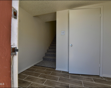 4800 N Stanton Street - Photo Thumbnail 16