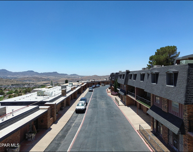 4800 N Stanton Street - Photo Thumbnail 56