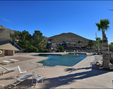 4800 N Stanton Street - Photo Thumbnail 71