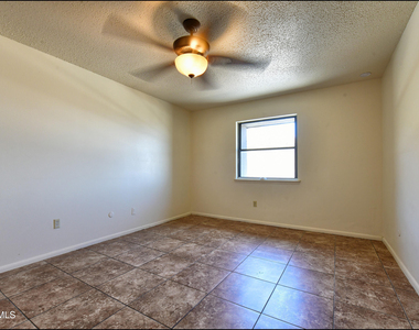 4800 N Stanton Street - Photo Thumbnail 36