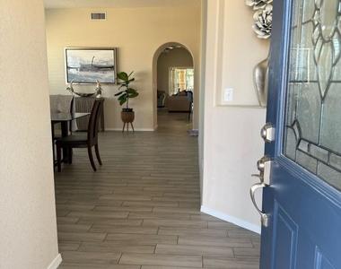 798 Maxey Marie Drive - Photo Thumbnail 2