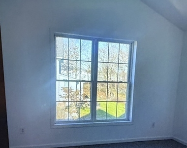 40 Corinthian Avenue - Photo Thumbnail 9