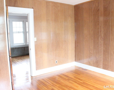 28 Cottage Street - Photo Thumbnail 9