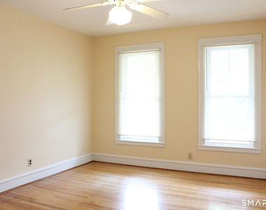 28 Cottage Street - Photo Thumbnail 10