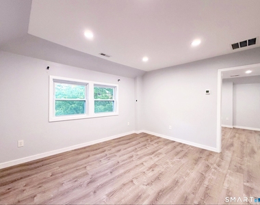 308 Alden Avenue - Photo Thumbnail 7
