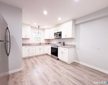 308 Alden Avenue - Photo Thumbnail 10