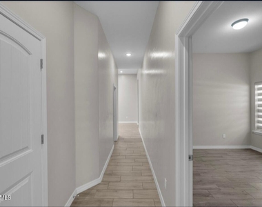 13729 Lago Vista Avenue - Photo Thumbnail 7