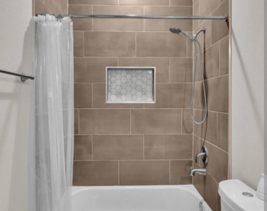 13729 Lago Vista Avenue - Photo Thumbnail 12