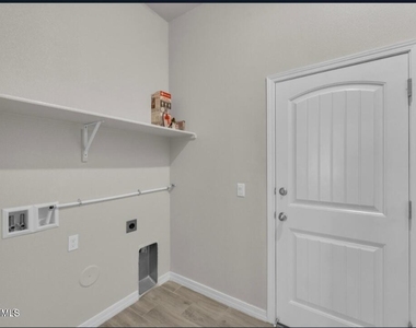 13729 Lago Vista Avenue - Photo Thumbnail 29