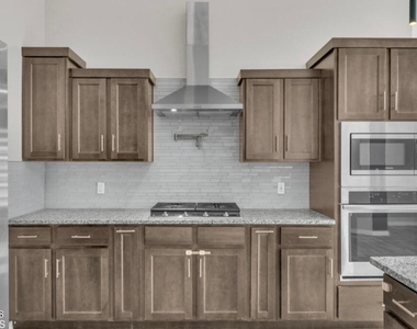 13729 Lago Vista Avenue - Photo Thumbnail 20