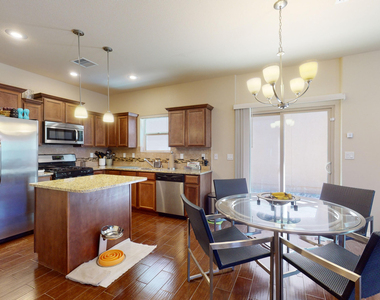 6689 Red Canyon Sage Lane - Photo Thumbnail 10
