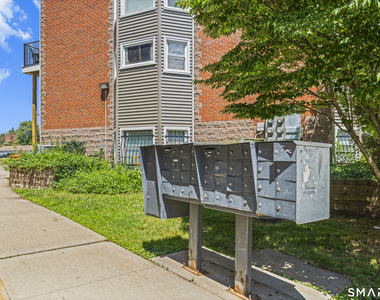 136 Maple Avenue - Photo Thumbnail 21