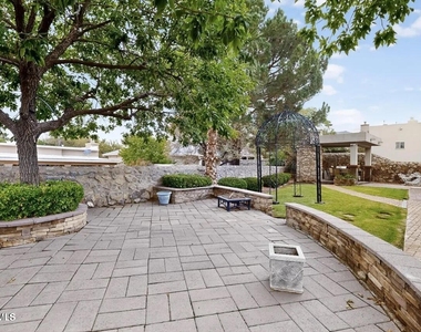 6909 Desert Canyon Drive - Photo Thumbnail 30